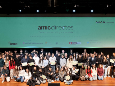 Foto grupal lliurament de premis 3a edició AMIC-Directes(1)